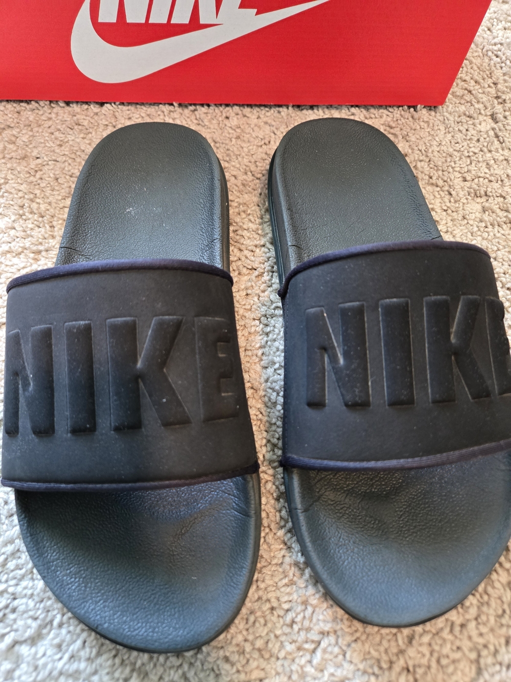 Nike Women's Black Slide Sandals - Comfortable Logo Strap Size 8